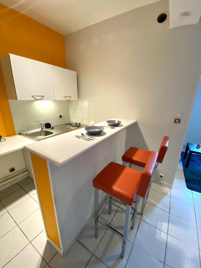Charmant Studio Avec Acces Internet Au Centre Ville Apartment Rouen Exterior photo